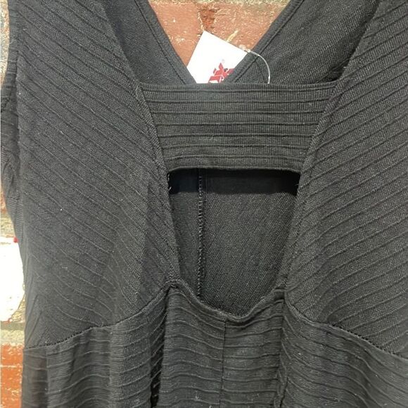 Urban Outfitters Silence & Noise Black Mini Dress - Picture 3 of 8